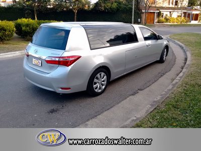 Coche Fúnebre Toyota Corolla