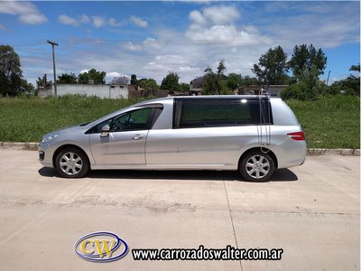 Peugeot 408 Fúnebre