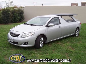 Carrozado Fúnebre Convertible Toyota Corolla Mod. 2009