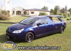 Coche Fúnebre Citroën C4 Convertible.